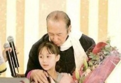 圈内爆料何超欣母亲,揭秘豪门背后的神秘力量